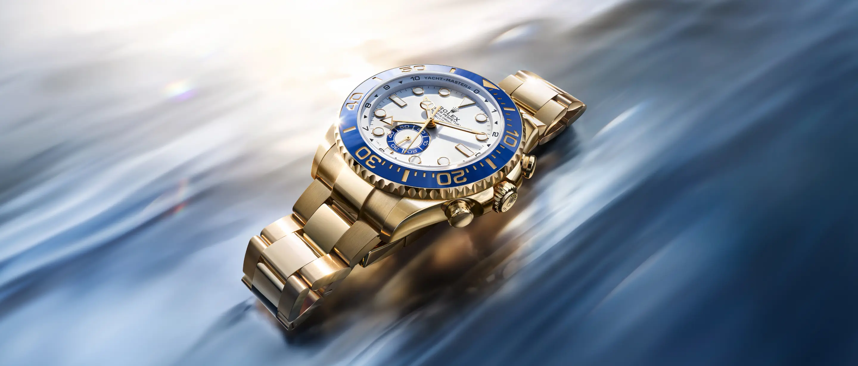 rolex-yacht-master-II-yellow-gold-ambiance-m126688-0001-landscape