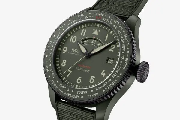 IWC Pilots Watch Timezoner Top Gun Woodland IW395601 1