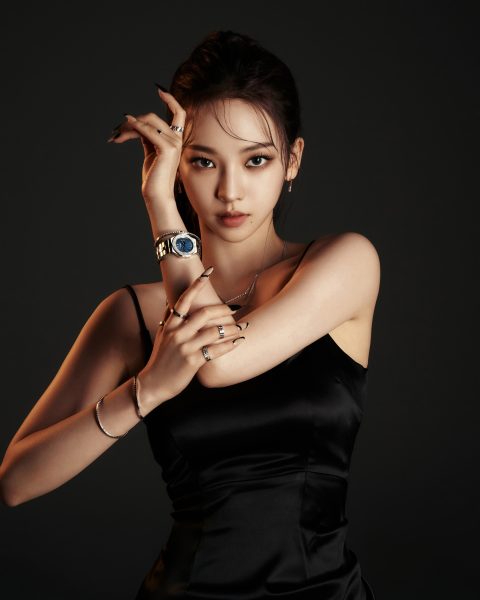 aespa wearing Chopard Ice Cube Alpine Eagle collections Karina ©Ahn joo young